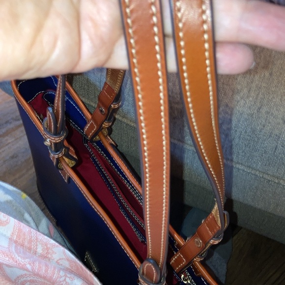 Dooney and Bourke Handbag - Picture 7 of 9